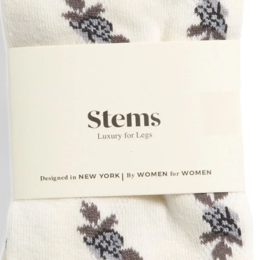 Stems Ivory Black Melody Flower Print Cotton Blend Stretch Knit Crew Socks